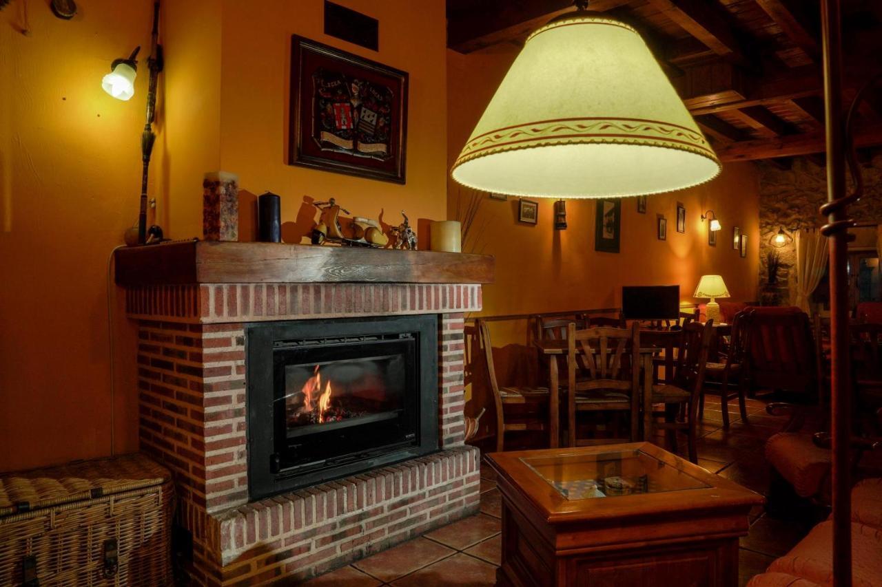 Posada Real De Carreteros Casarejos Екстер'єр фото